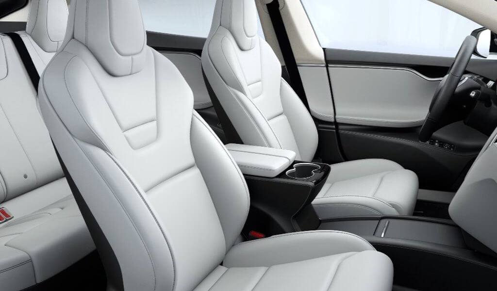 Perforierte Sitze aus dem Model X nun auch im Model S P100D