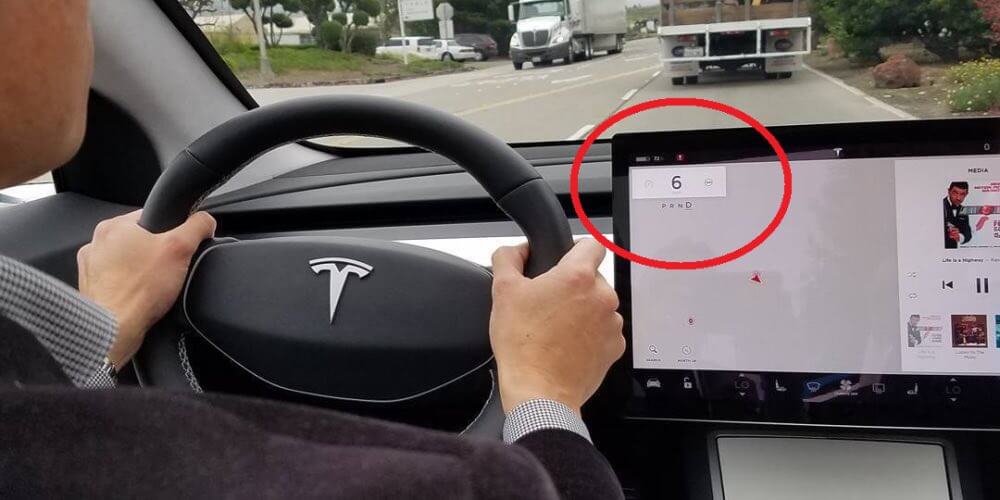 Wie du in nur 60 Minuten einen Sitzbezug wechselst - Tesla Tacho