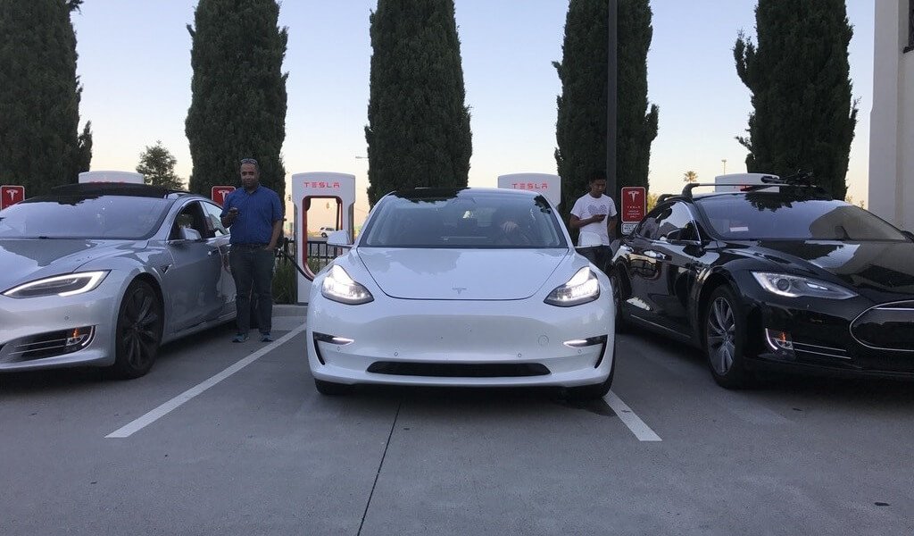 Model 3: Neue Fotos geben weitere Einblicke, u.a. auf ...