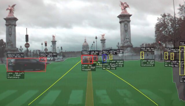 Tesla-Autopilot-Visualisierung-Paris-Video