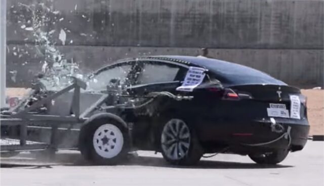 Tesla-Model-3-Crashtest-NHTSA-Video