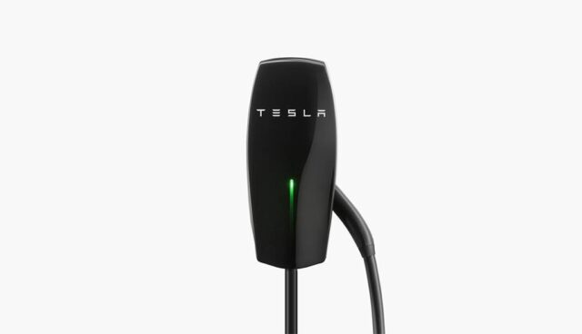 Tesla-Wall-Connector-Schwarz