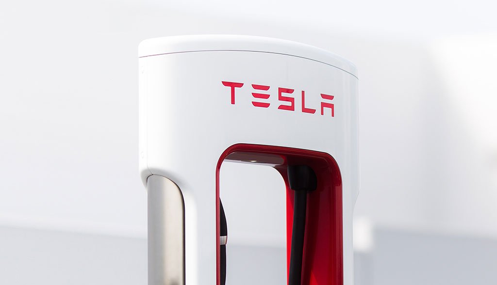 Tesla-Supercharger