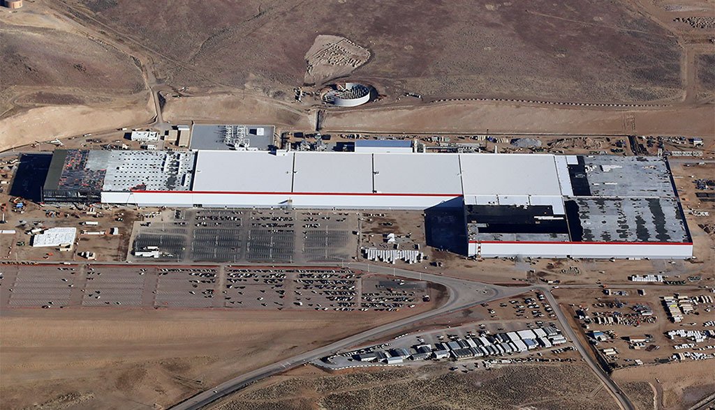 Tesla-Gigafactory-1