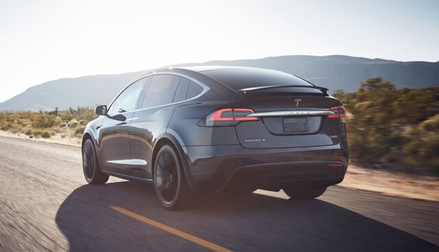 Tesla-Model-x