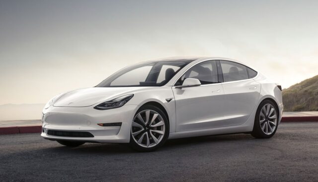 Tesla-Model-3-Grundpreis