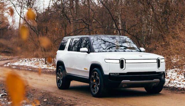 rivian r1s