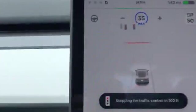 tesla autopilot rote ampel stop