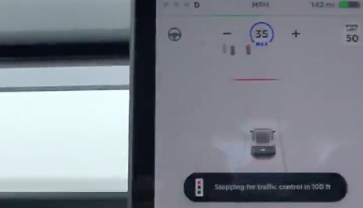 tesla autopilot rote ampel stop