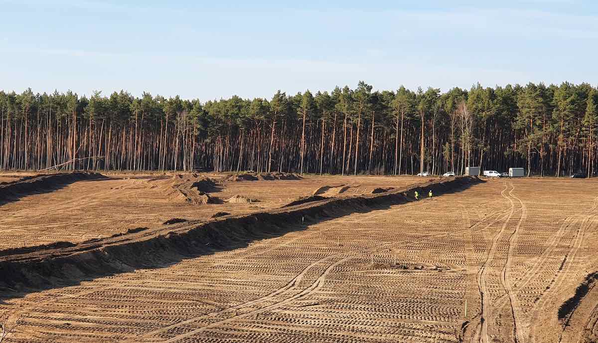 tesla gigafactory grünheide bau 250320 2