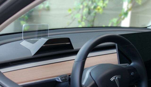 tesla model-3 headup-display