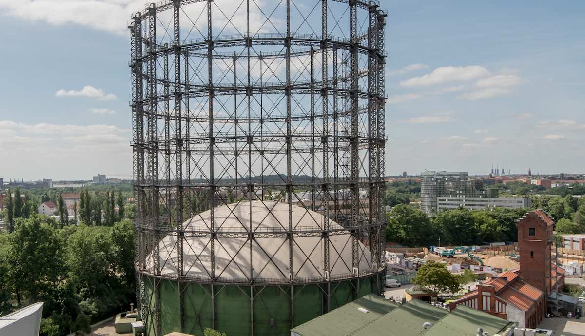 euref berlin tesla zentrum gasometer