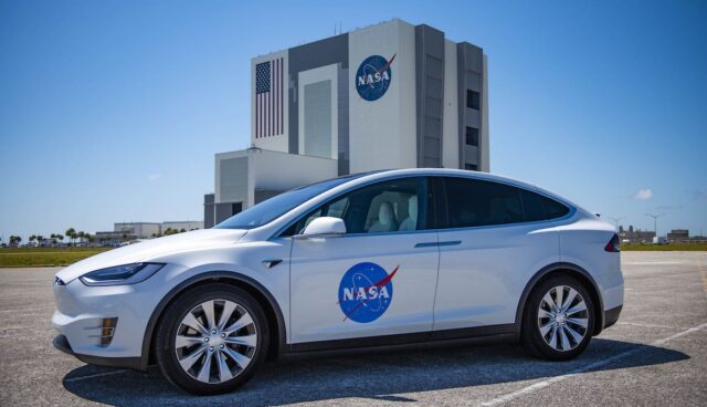 tesla model-x spacex nasa seite