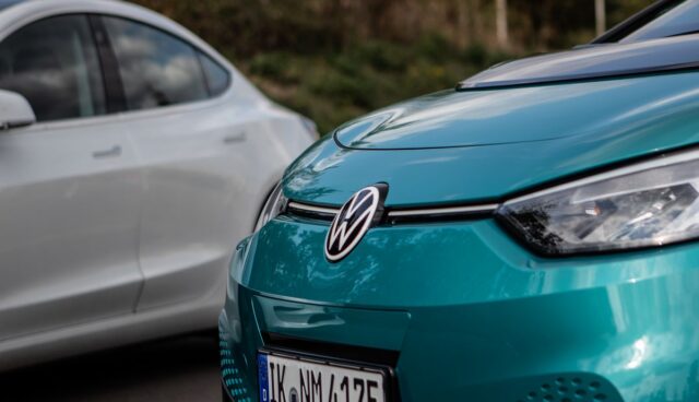 Vergleich Tesla Model 3 und ID.3
