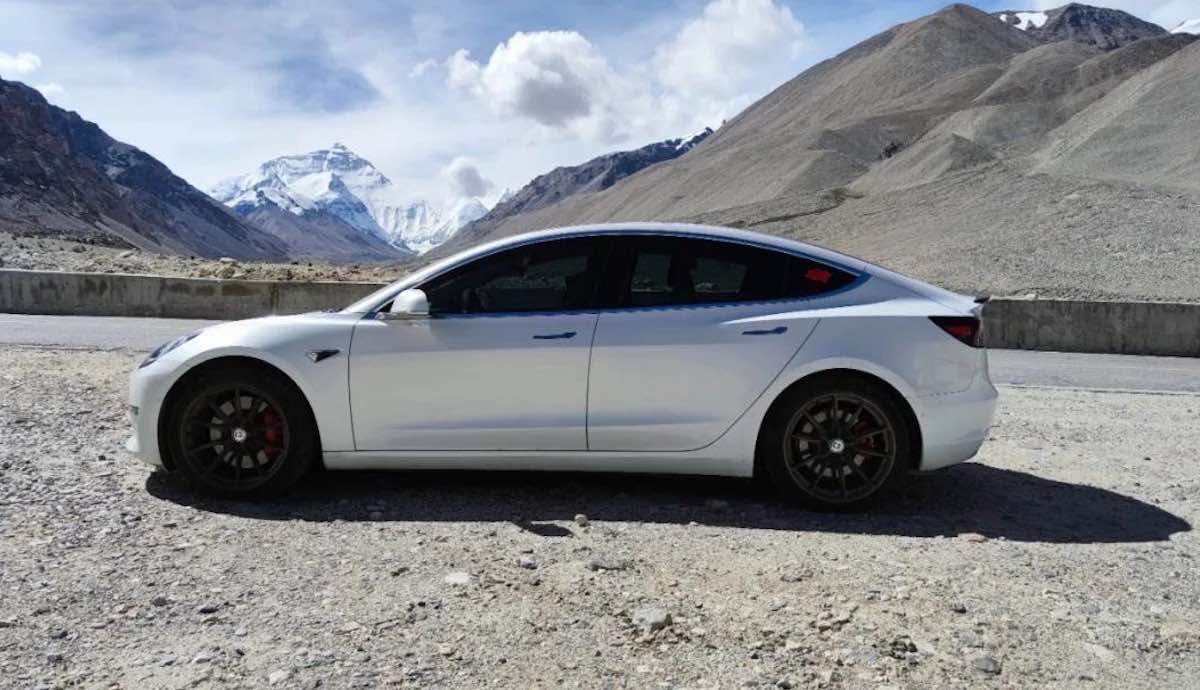 Solo Tour Mit Tesla Model 3 Zu Basis Lager Mount Everest Teslamag De