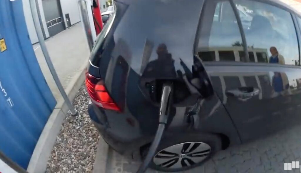 tesla v3 supercharger braak e-golf