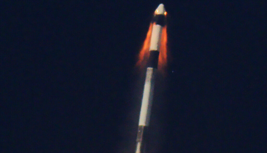 spacex falcon-9 cred dragon iss mission
