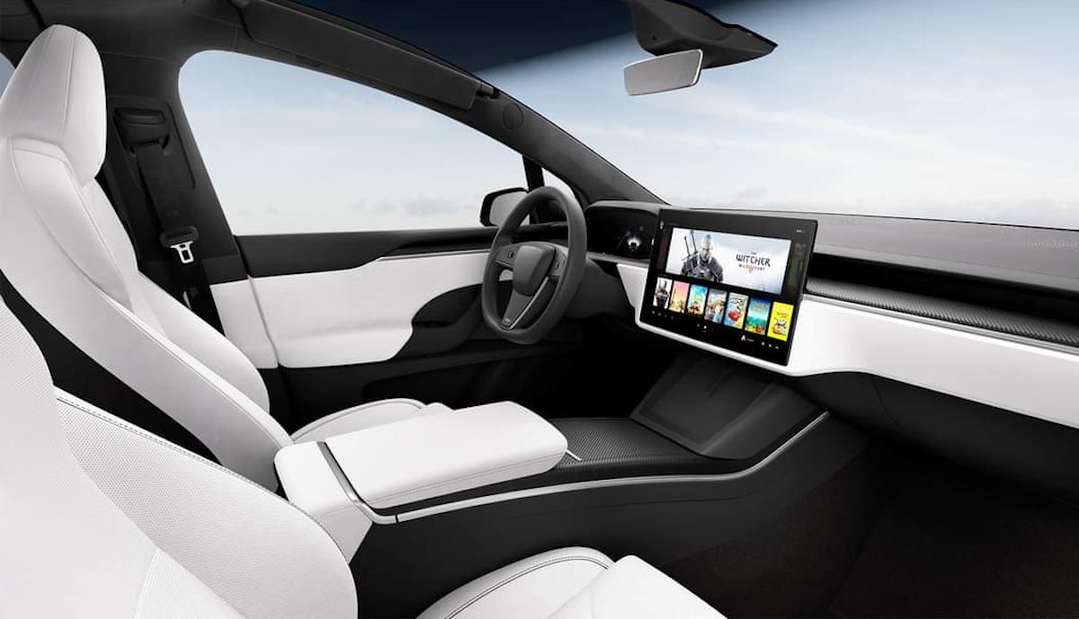 Elektroauto Tesla Model X erhält die Aufzeichnung Goldenes Lenkrad