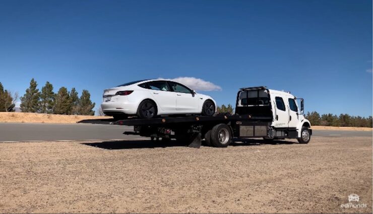 tesla model-3 reichweiten test abschlepper