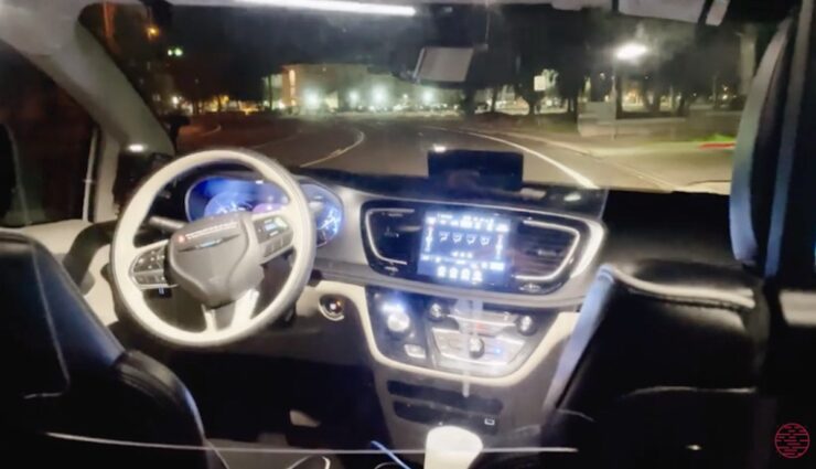 waymo driver robotaxi vergleich tesla autopilot