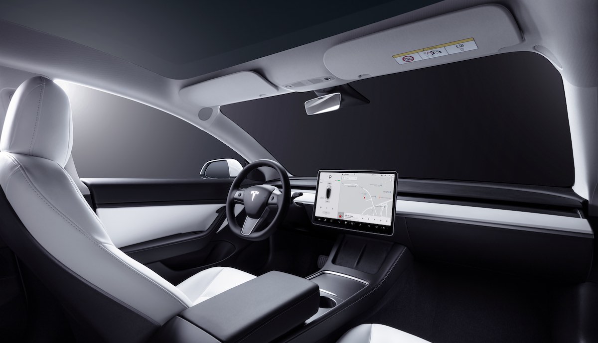 Tesla Model 3 Europa: Lenkrad-Heizung, mehr Reichweite >