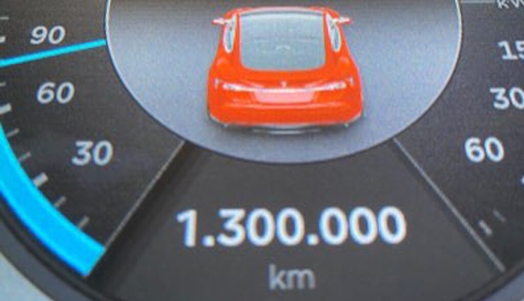 tesla model-s gemmingen tacho 1300000 km