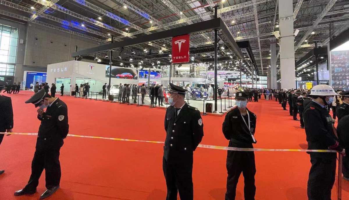 tesla stand auto shanghai security