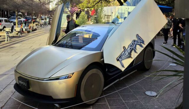 tesla cybercab robotaxi offen austin