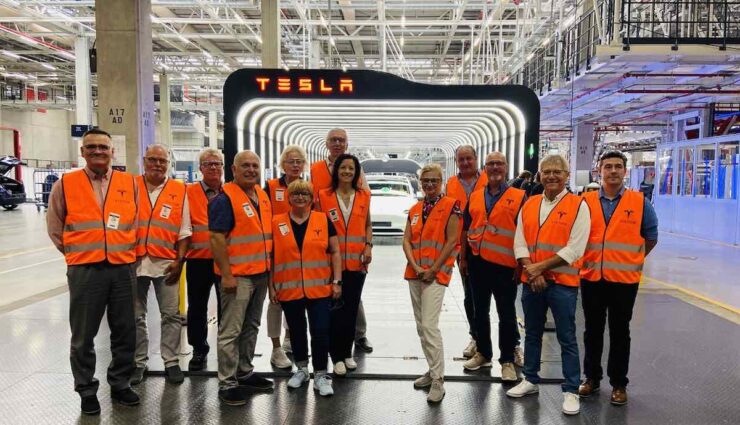 tesla giga berlin ihk besuch