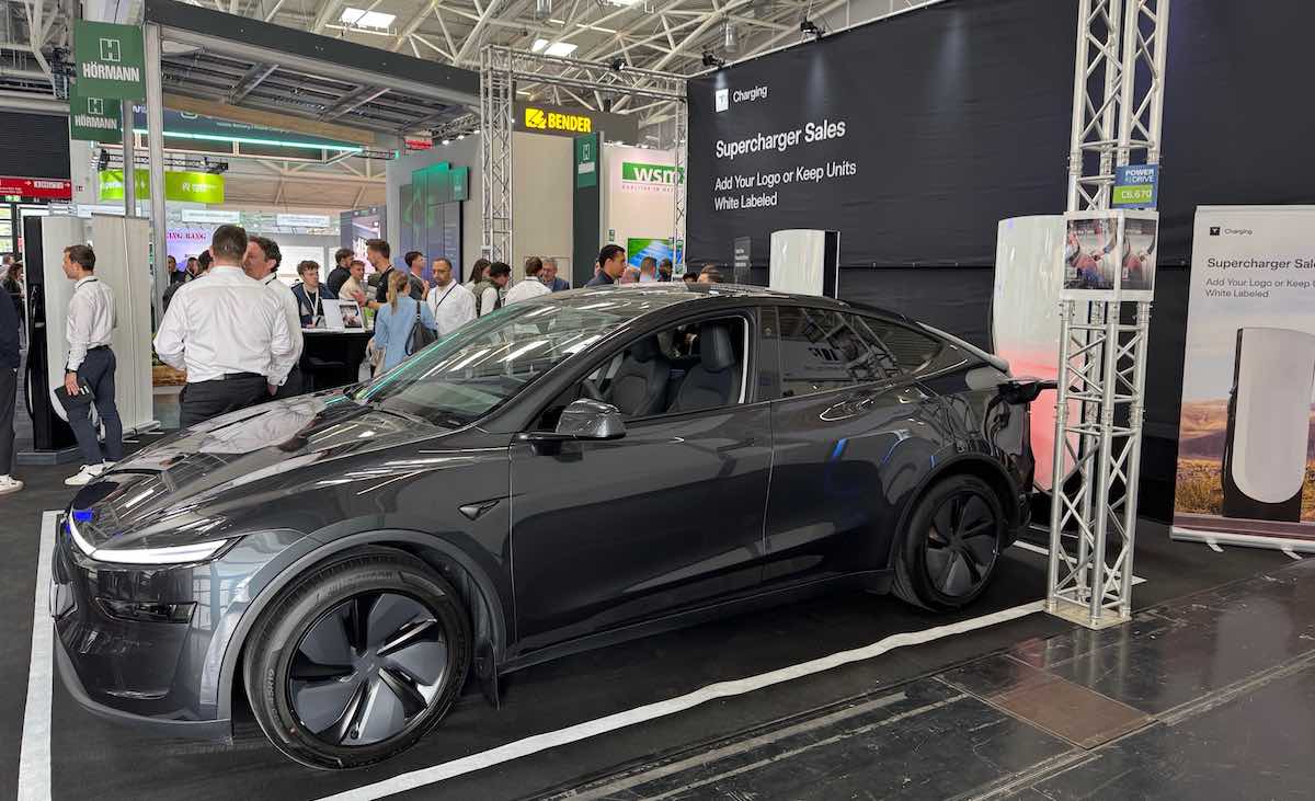 tesla messe smarter-3 model-y supercharger
