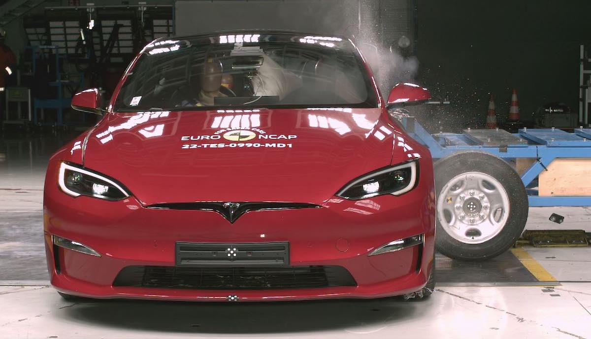 tesla model-2 euro ncap crash test