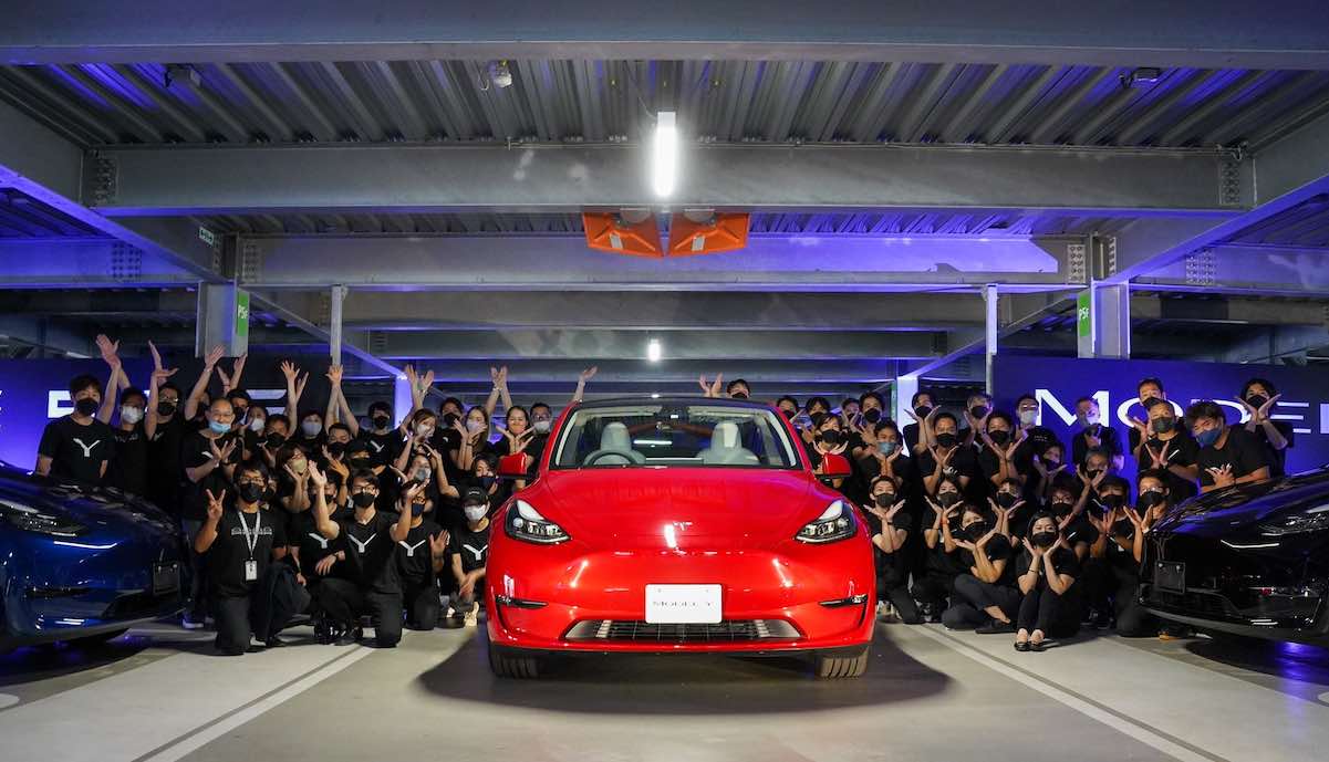 tesla model-y japan start auslieferung