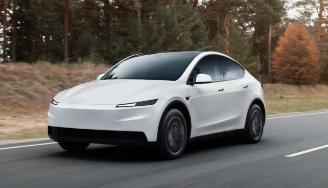 tesla model-y standard weiss