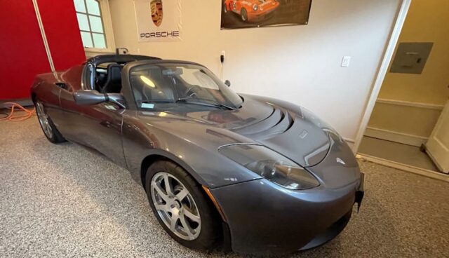 tesla roadster vin013 verkauft rekord