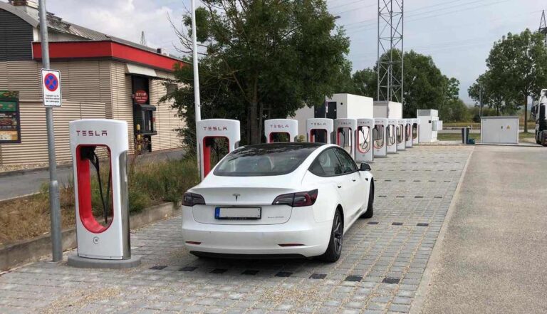 Supercharger Wachstum Bei Tesla Verlangsamt Teslamag De