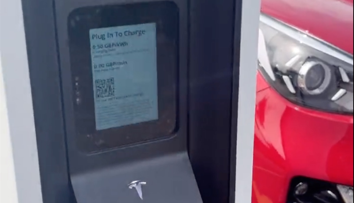 tesla supercharger v4 tottenham terminal