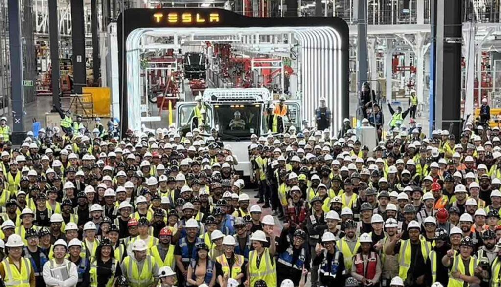teslasemi start serie nevada team